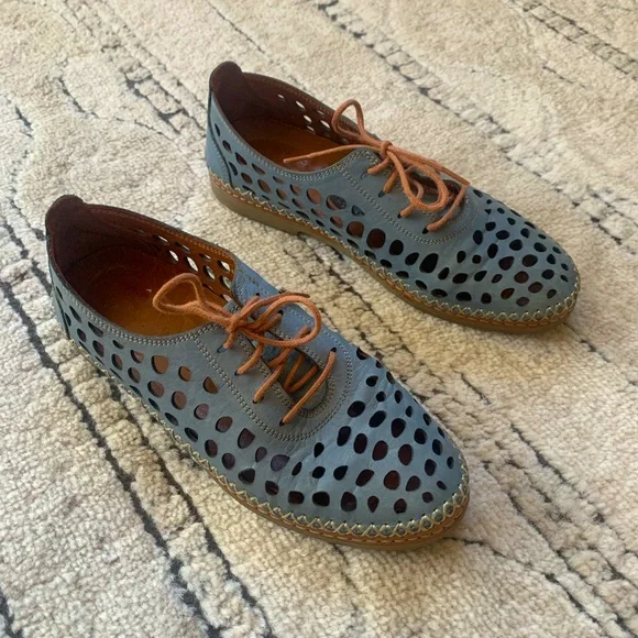 Spring Step Shoes - Picture 5 of 5